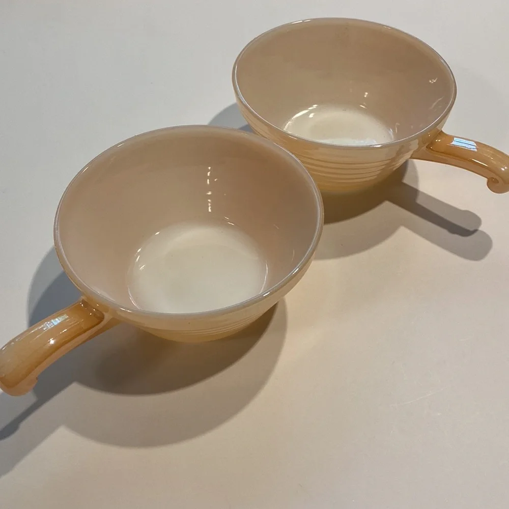 Vintage 2 Peach Luster Fire King Glass Bowls Ovenware Preowned - Picture 2 of 12